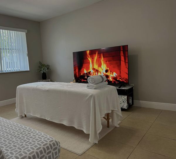 Josh — massage therapist in Miami, FL