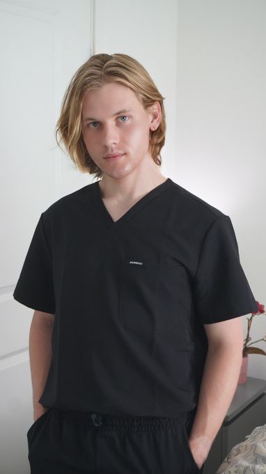 Marcus — massage therapist in Los Angeles, CA