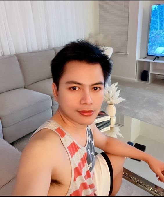 Oliver — massage therapist in Tysons, VA