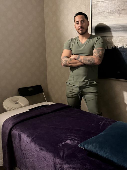 Xeevy — massage therapist in Doctor Phillips, FL
