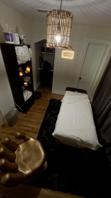 Suan — massage therapist in Decatur, GA