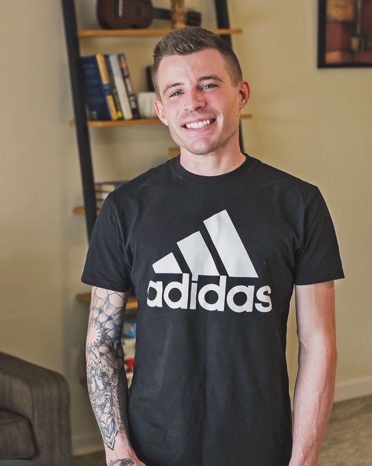 Matthew — massage therapist in Palm Springs, CA