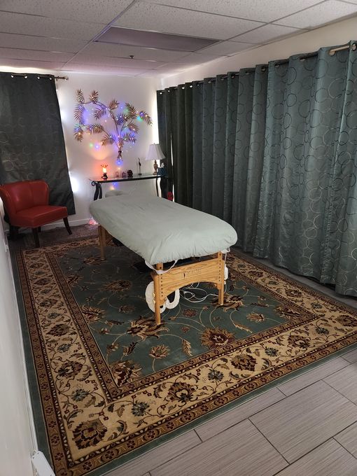 Sterling — massage therapist in Palm Springs, CA
