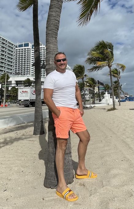 Eduardo — massage therapist in Baltimore, MD