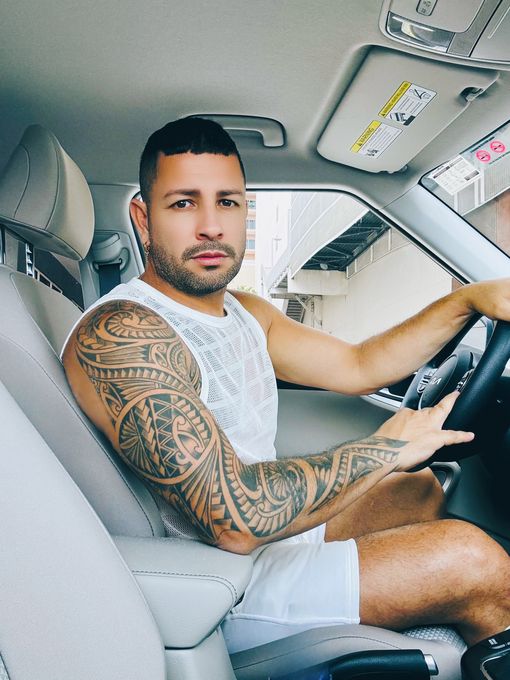 Jhon — massage therapist in Oakland Park, FL