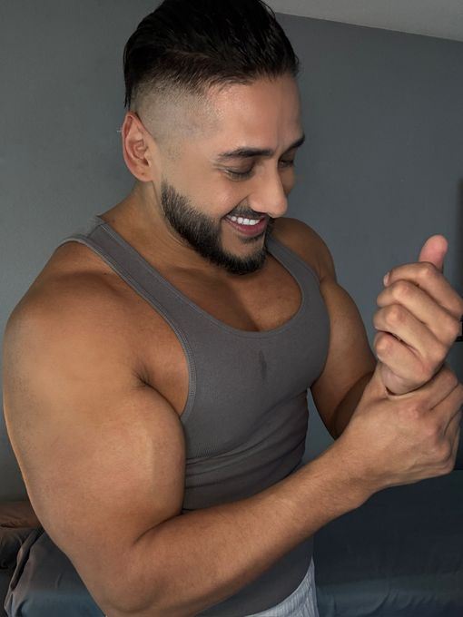 Leo — massage therapist in La Habra, CA