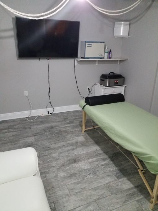 Kyle — massage therapist in Tampa, FL