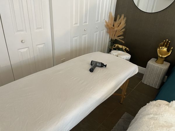 John — massage therapist in Miami, FL