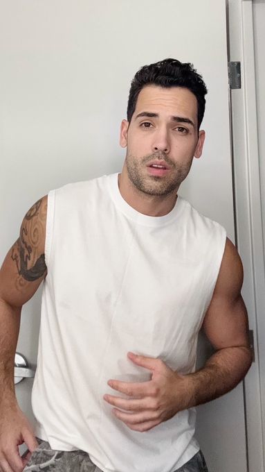 Alex — massage therapist in Paradise, NV