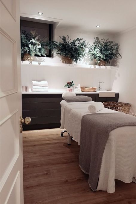 Fabricio — massage therapist in Los Angeles, CA