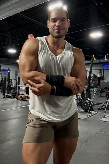 Miguel — massage therapist in Columbus, OH