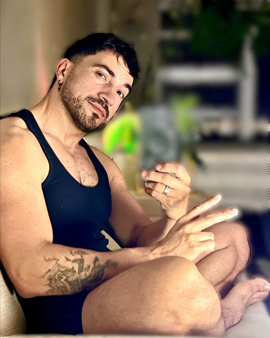 Cristian — massage therapist in Miami, FL