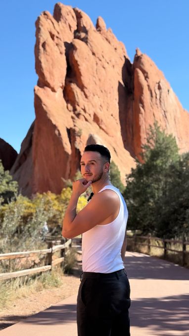 Jr — massage therapist in Paradise, NV