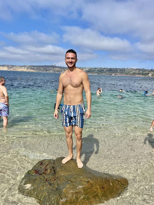 Jr — massage therapist in Paradise, NV