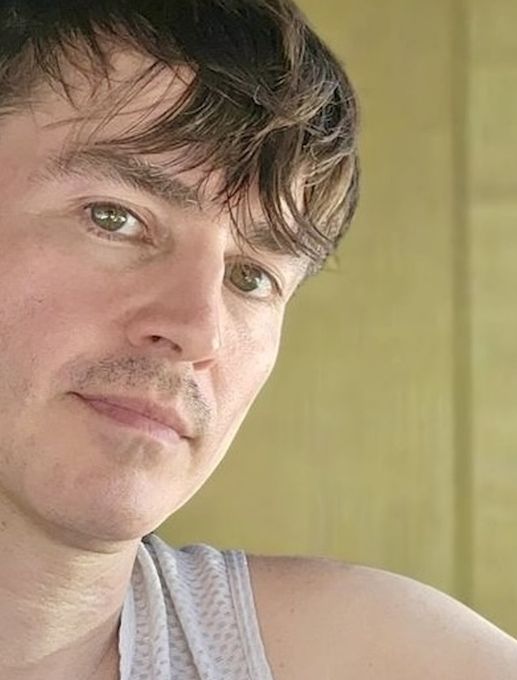Oliver — massage therapist in Berkeley, CA