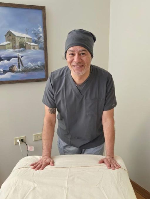 Jose — massage therapist in Chicago, IL