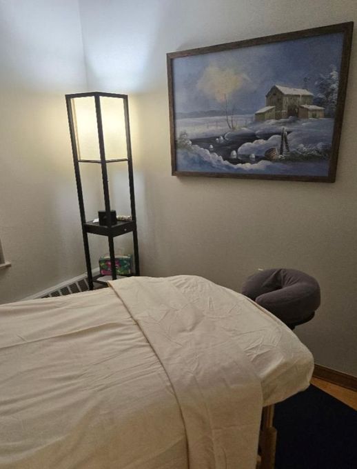 Jose — massage therapist in Chicago, IL