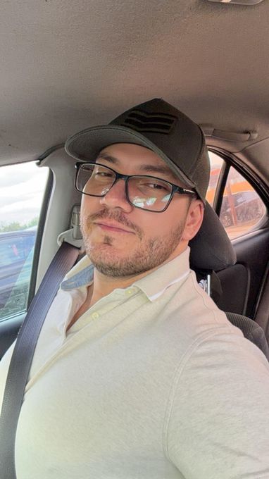 Miguel — massage therapist in Dallas, TX