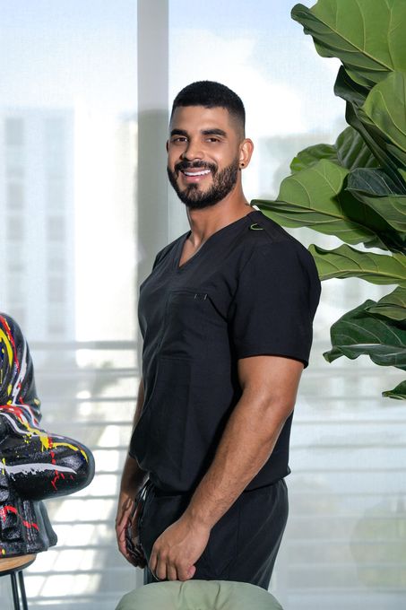 Matheo — massage therapist in Fort Lauderdale, FL