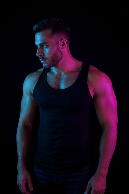Julian — massage therapist in Chicago, IL