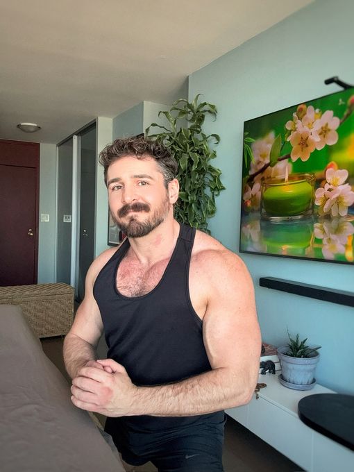 Scott — massage therapist in Chicago, IL