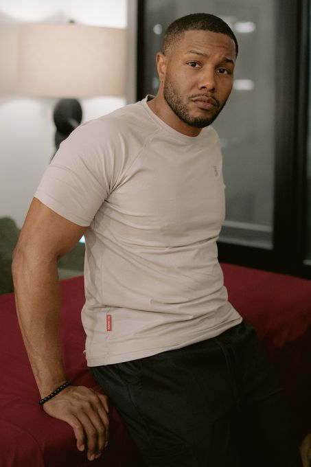 DJ — massage therapist in Newark, NJ