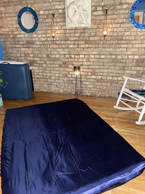 Jasen — massage therapist in Chicago, IL