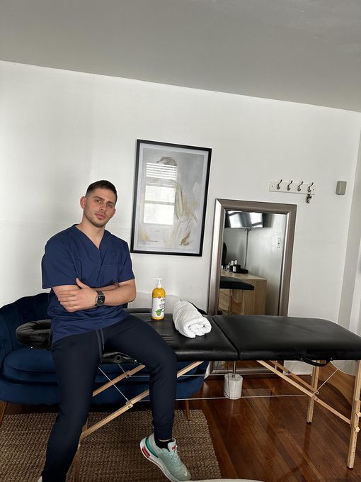 Alexo — massage therapist in Queens, NY