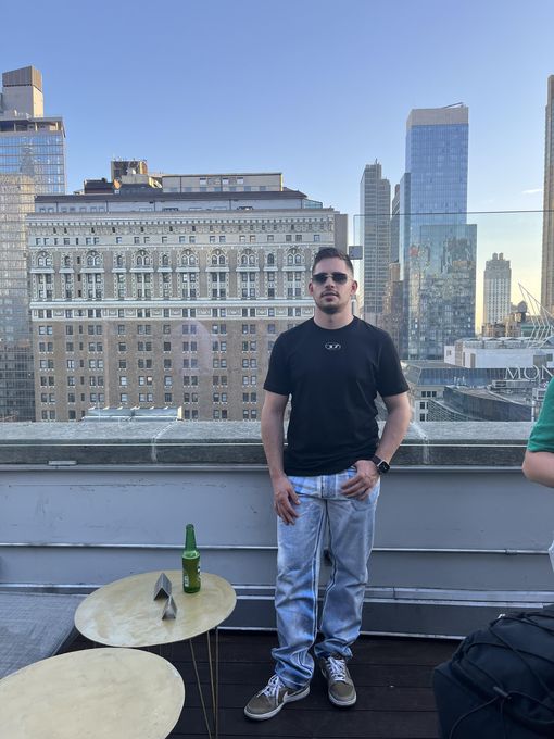 Alexo — massage therapist in Queens, NY