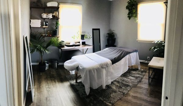 Julian — massage therapist in Jacksonville, FL