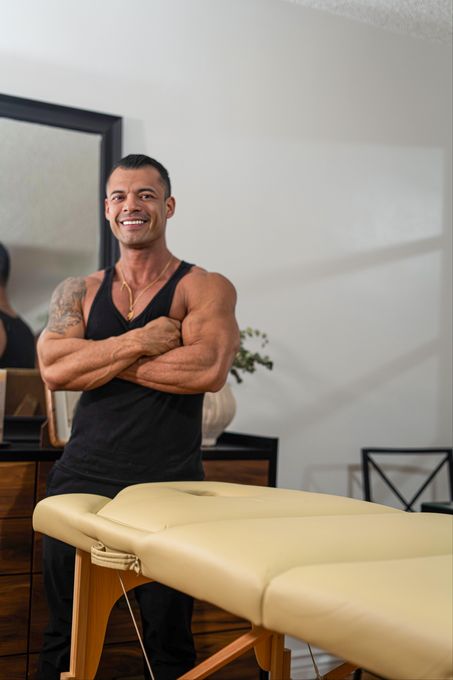 Andres — massage therapist in Wilton Manors, FL