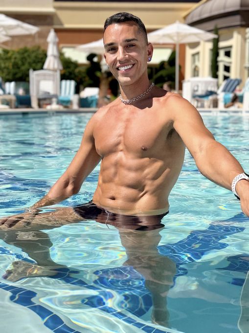 Ian — massage therapist in Long Beach, CA