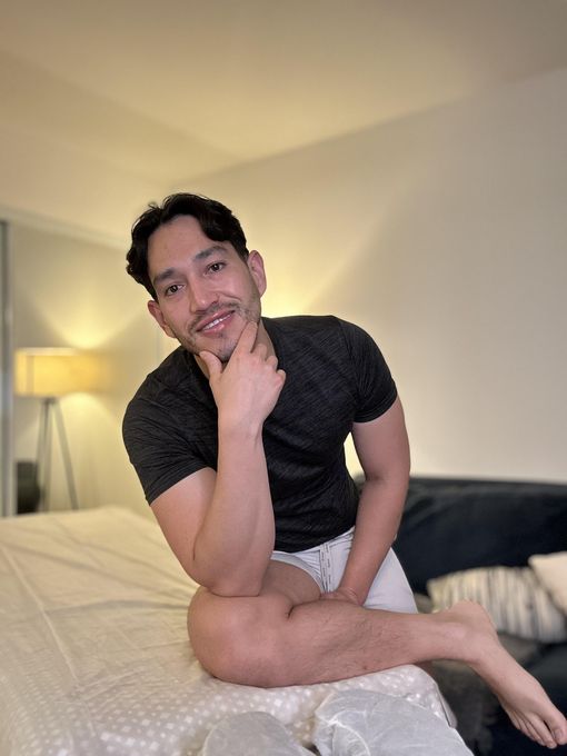 Sebastian — massage therapist in Los Angeles, CA