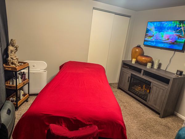 Darren — massage therapist in Minneapolis, MN