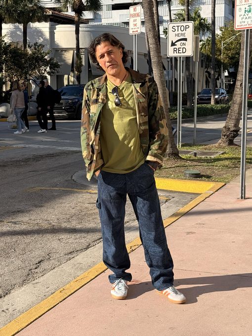 Enrique — massage therapist in Miami, FL