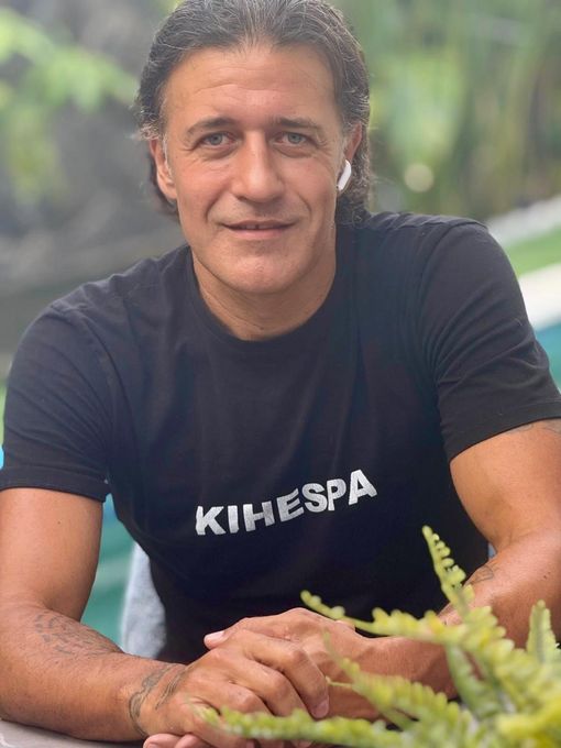 Enrique — massage therapist in Miami, FL