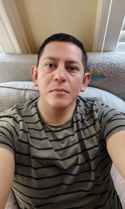 Carlitos — massage therapist in San Francisco, CA