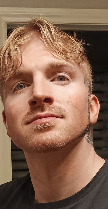 Wayne — massage therapist in Paradise, NV
