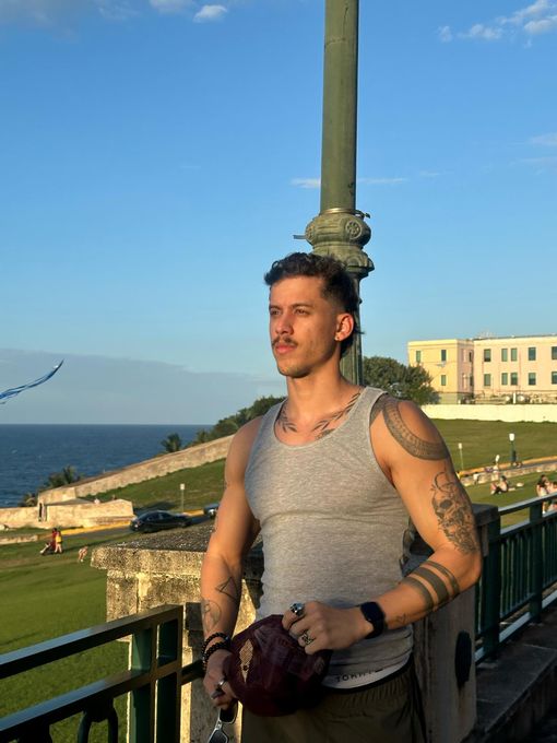 Alexios — massage therapist in Miami, FL