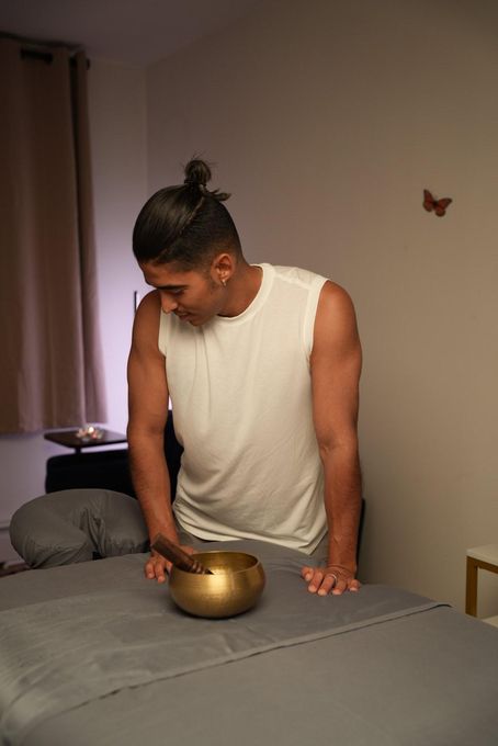 Alex — massage therapist in Queens, NY