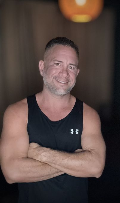 Jose — massage therapist in Hialeah, FL