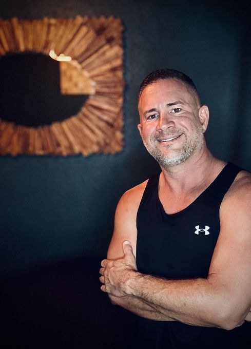 Jose — massage therapist in Hialeah, FL
