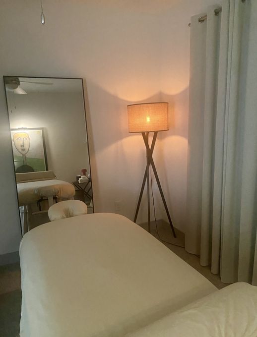 Grey — massage therapist in Dallas, TX
