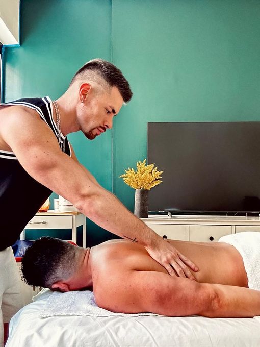 Kevin — massage therapist in Tampa, FL