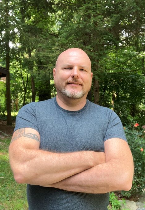 Kenneth — massage therapist in Hendersonville, NC
