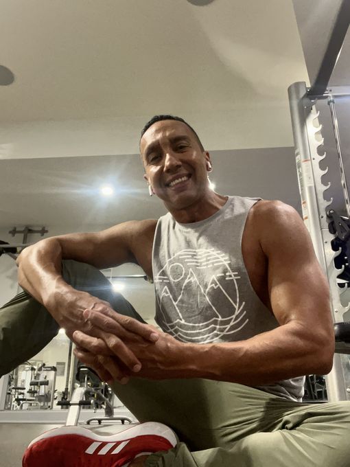 Fernando — massage therapist in Miami, FL