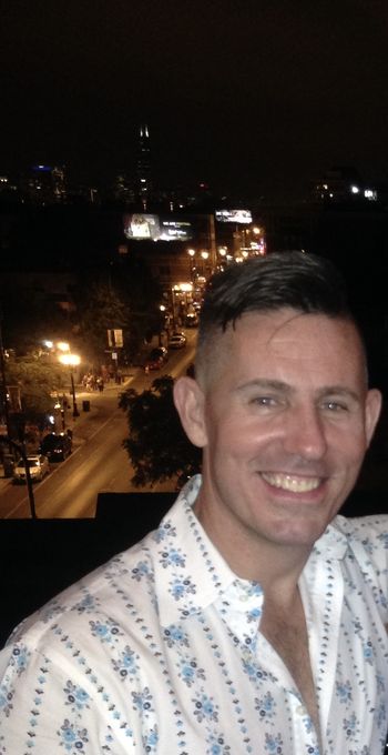 Chris — massage therapist in Chicago, IL