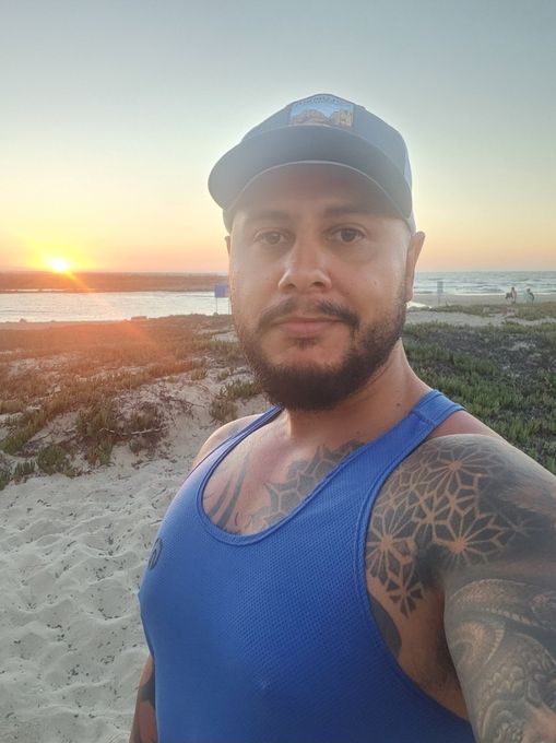 Johnny — massage therapist in Fontana, CA