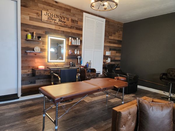 Johnny — massage therapist in Fontana, CA