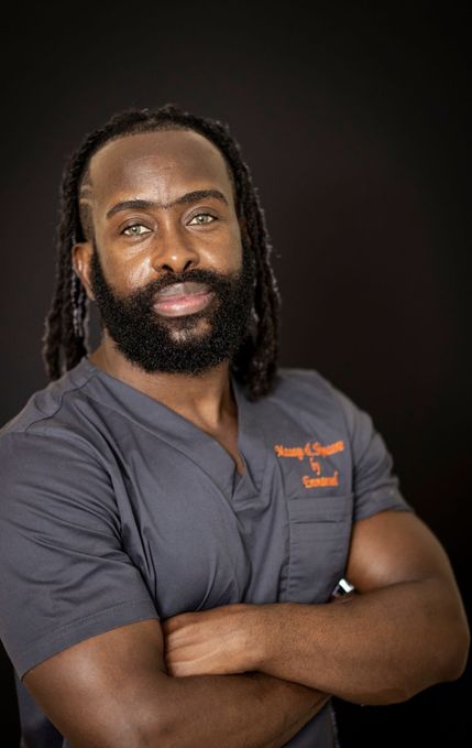 Emmanuel — massage therapist in Los Angeles, CA